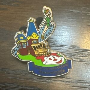 Energizer Disney Parks Collection Parade of Dreams Peter Pan Disneyland Pin